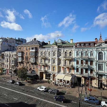 Apartment Near Lva Tolstoho Square Kiew Exterior foto