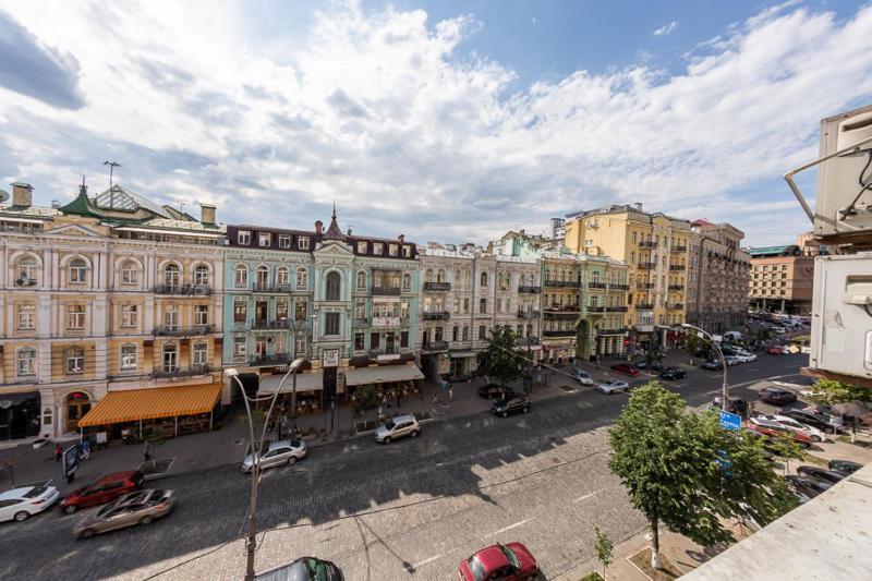 Apartment Near Lva Tolstoho Square Kiew Exterior foto